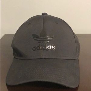 Addidas snapback cap